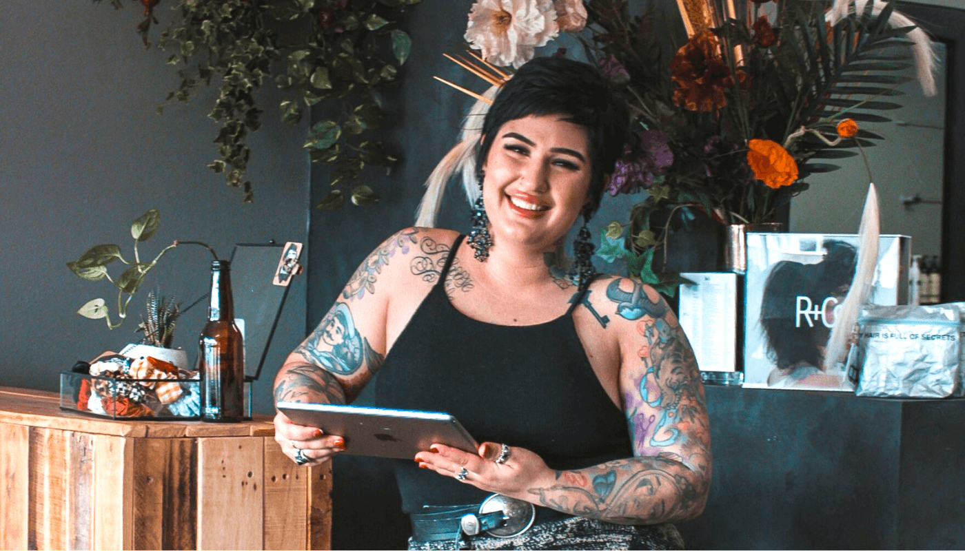 How Stevie Vincent Runs her Booming Salon on 2 iPads and 7 iPhones